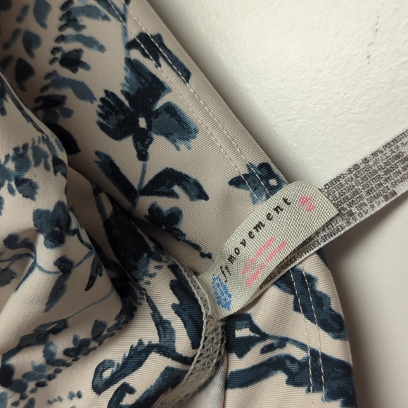 Free People Movement City Slicker High Waiting Moto Leggings EUC - Picture 3 of 5